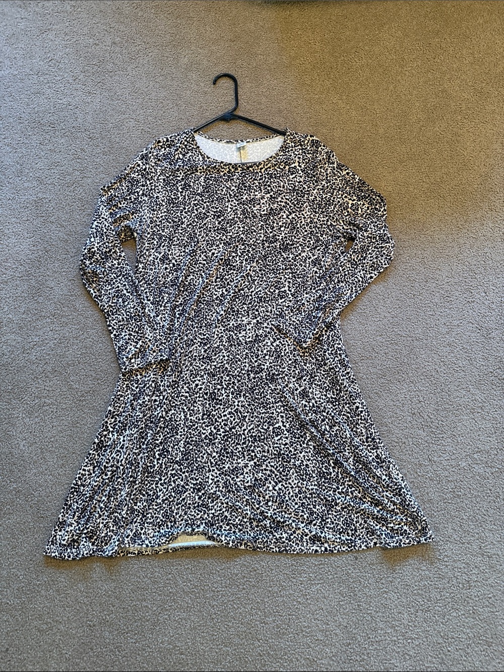 Old Navy Black, White and Brown Leopard Print Long Sleeve Dress